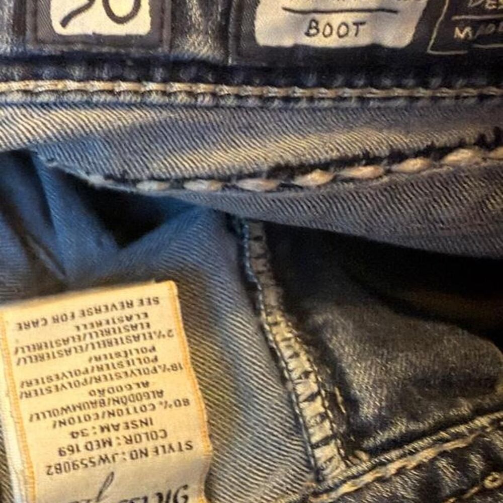 Miss Me Signature Boot Cut Jeans Women’s 30 Medium Wash Low Rise 28” Inseam - Picture 2 of 8